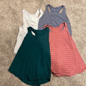 Lot of 4 Lululemon tanks